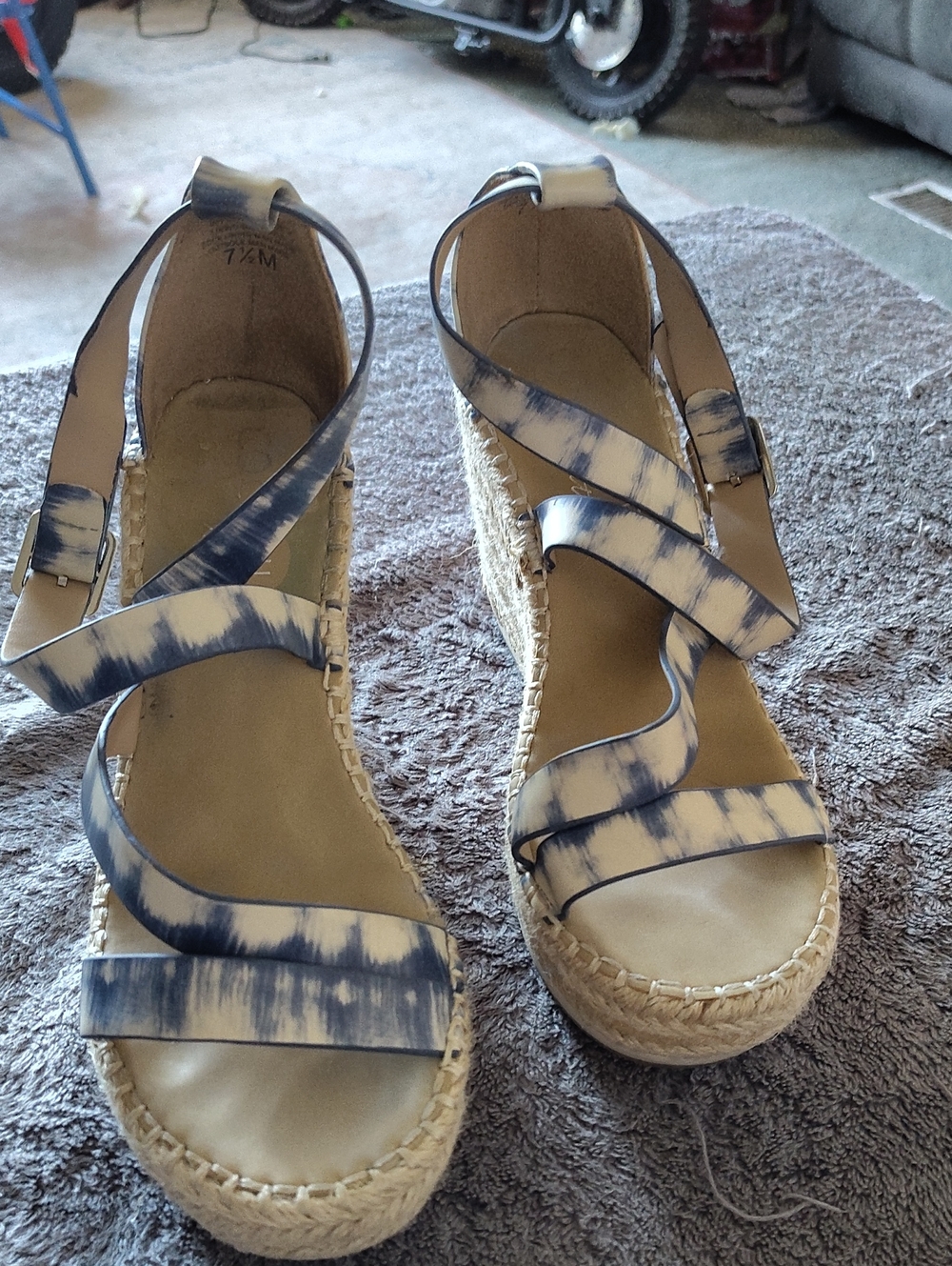 Coconuts by Matisse Blue Tie-Dye Espadrille Wedge Sandals 7 1/2